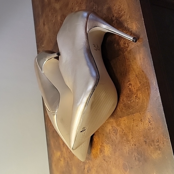 GUESS ANKLE BOOTIES - Picture 8 of 12